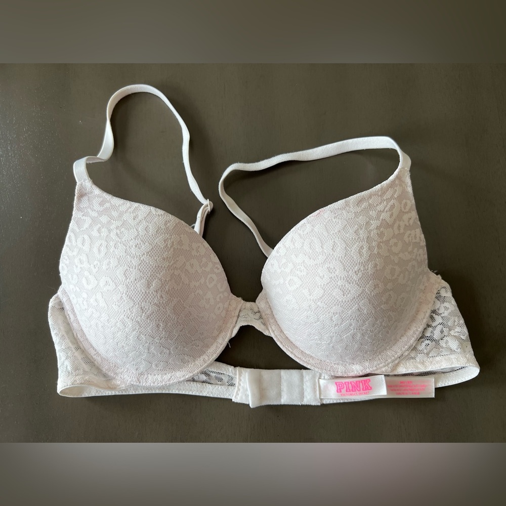 PINK Victoria's Secret White Lace Bra with Underwire